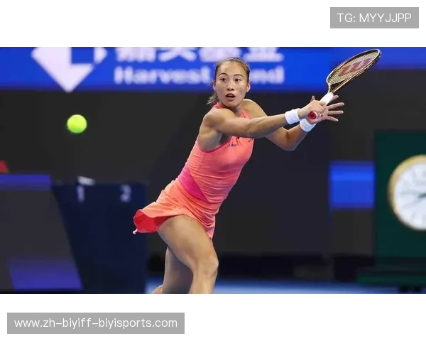 郑钦文硬地赛场再遇克星七连败萨巴伦卡背后致命短板解析